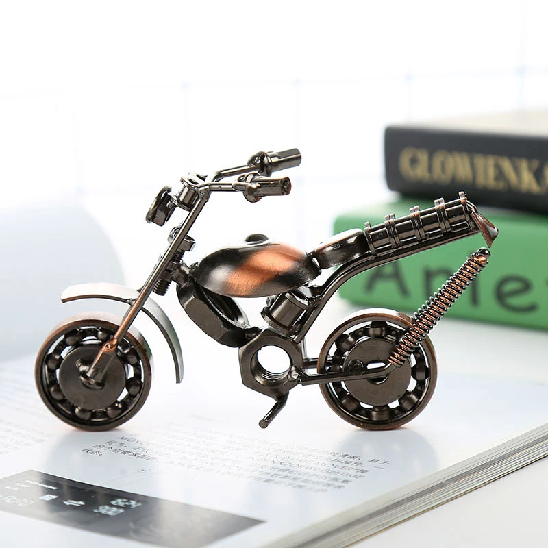 1Pcs Creative Desktop Ornament Retro Iron Art Motorcycle Model Ornaments Art Nostalgia Collection Cool Motorcycle Home Decor