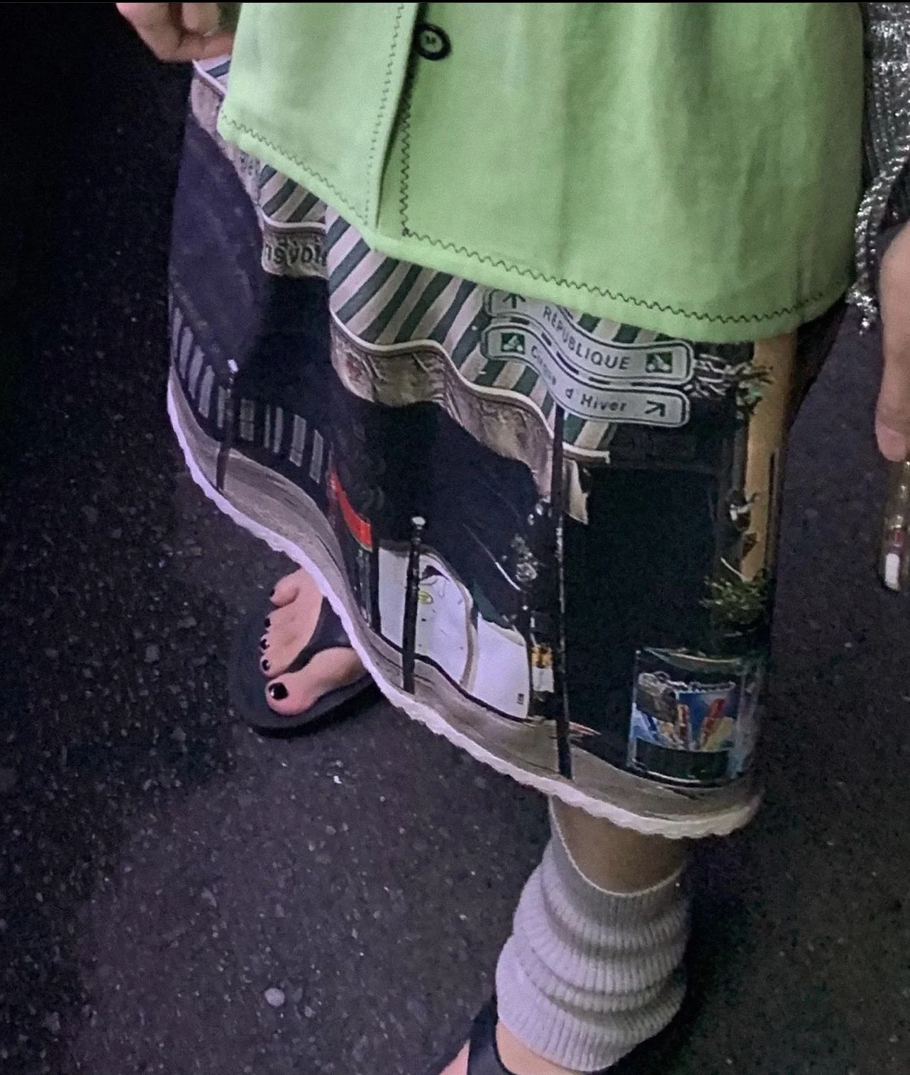 

Уникальная уличная кружевная отделка с принтом, повседневная утягивающая универсальная юбка для женщин, модный дизайн с кружевным узором