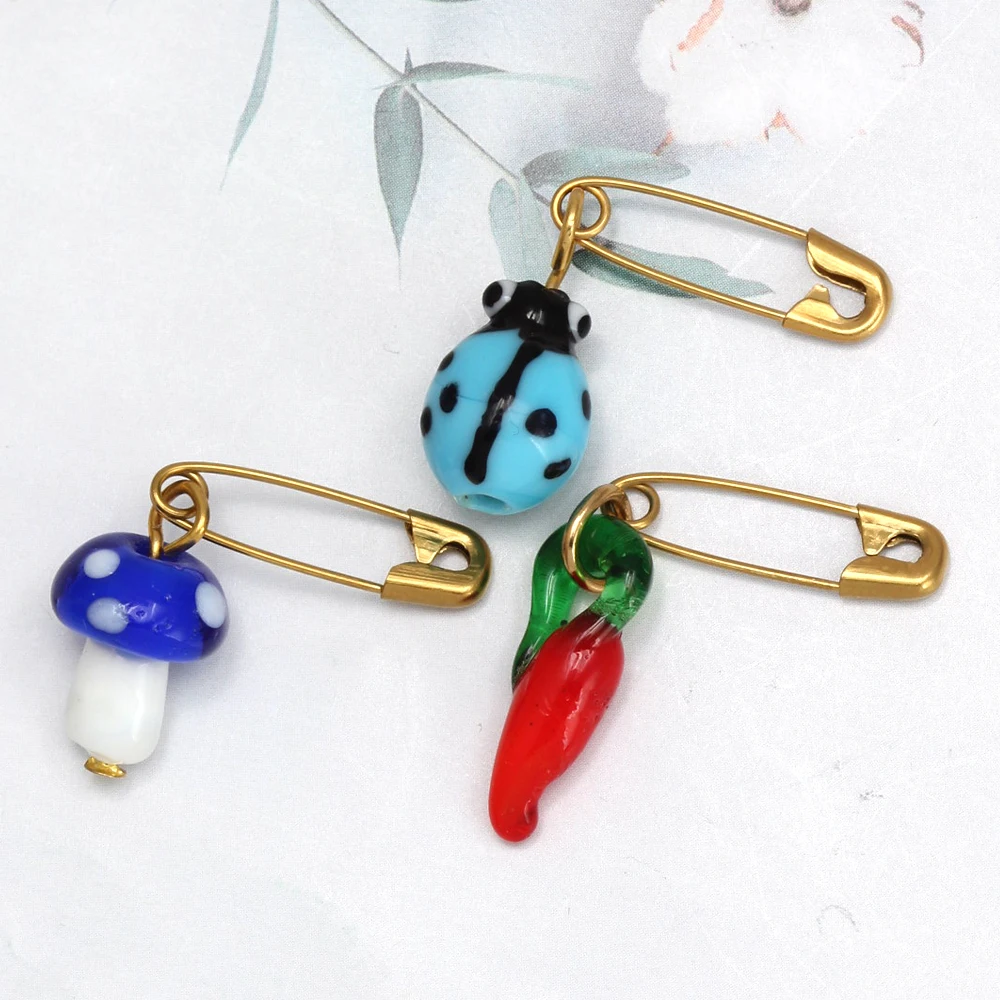 Lucky Eye 2pcs/lot Pepper Shape Brooch Pin Alloy Fatima Hand Turkish Evil Eye Charm Brooch for Women Men Fashion Jewelry