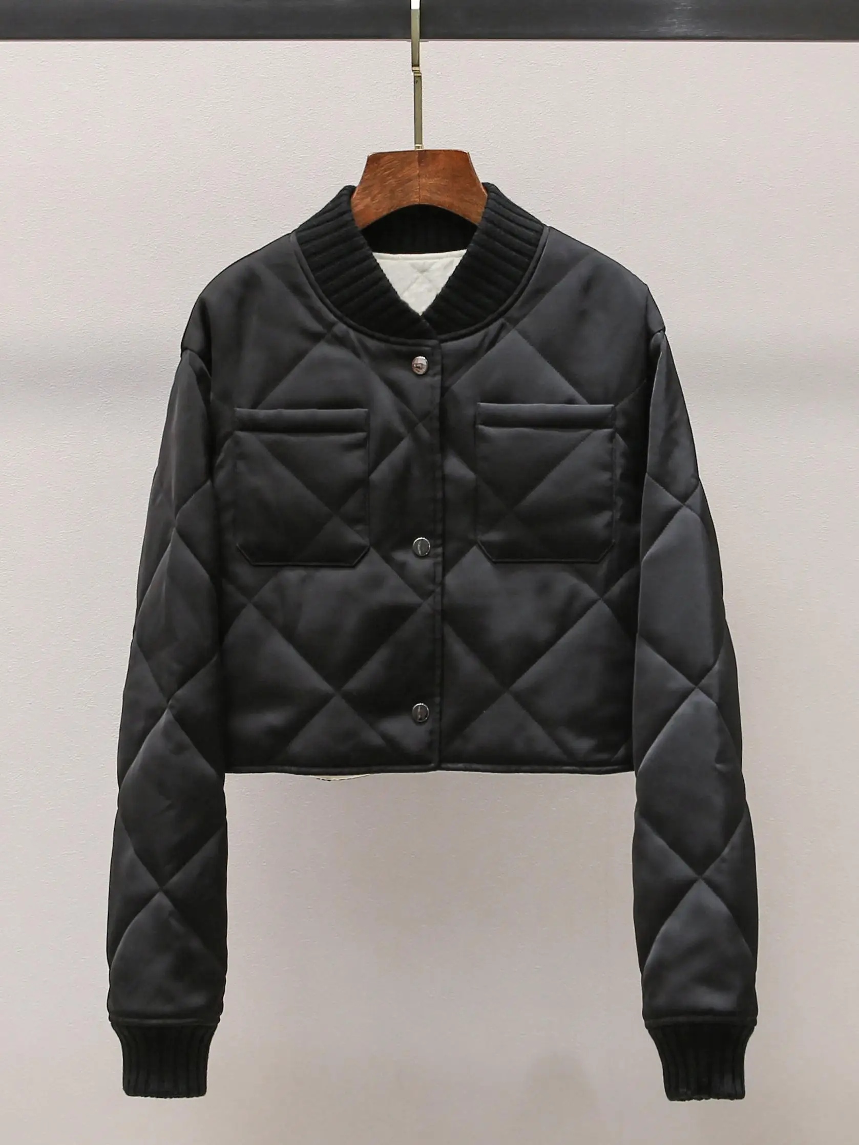 

Зимняя новинка 2024: Утепленная стеганая куртка South Oil в стиле ретро, унисекс, укороченная, из хлопка, для уличной моды, приталенный крой, длинный рукав.