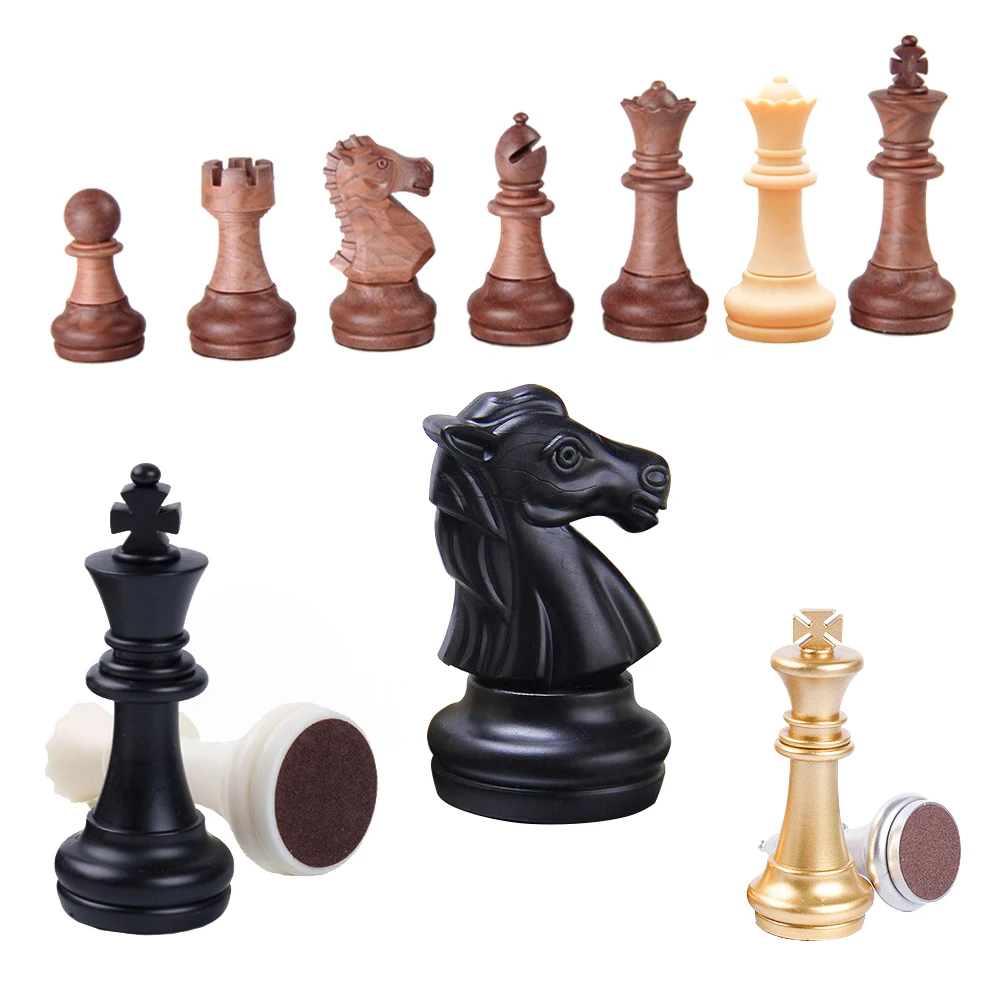 

32 Pcs Magnetic Chess Pieces Wood-Plastic Chessman Bottom Flocking Cloth Black White Gold Silver Spare Chess Game Accessories