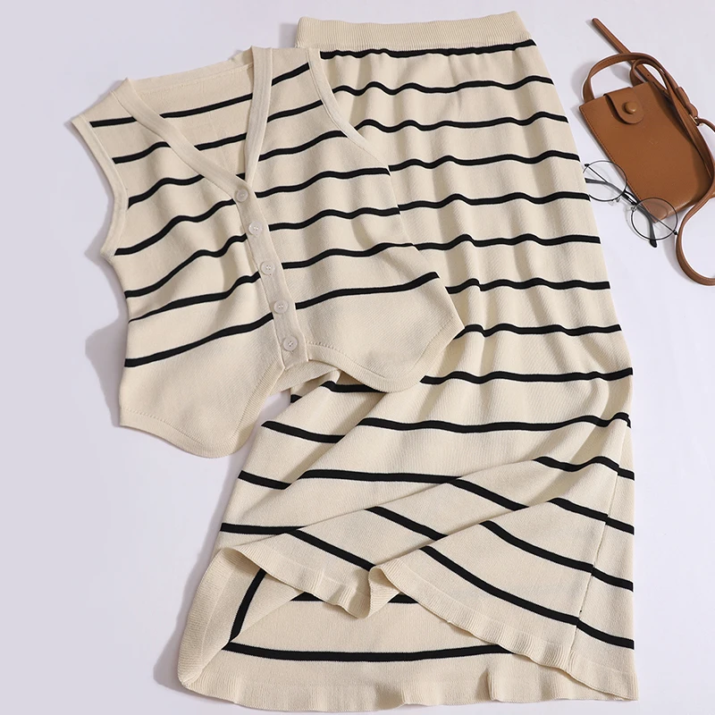 

Женский костюм-двойка в полоску, однобортный Топ без рукавов с V-образным вырезом и длинная юбка с поясом на резинке