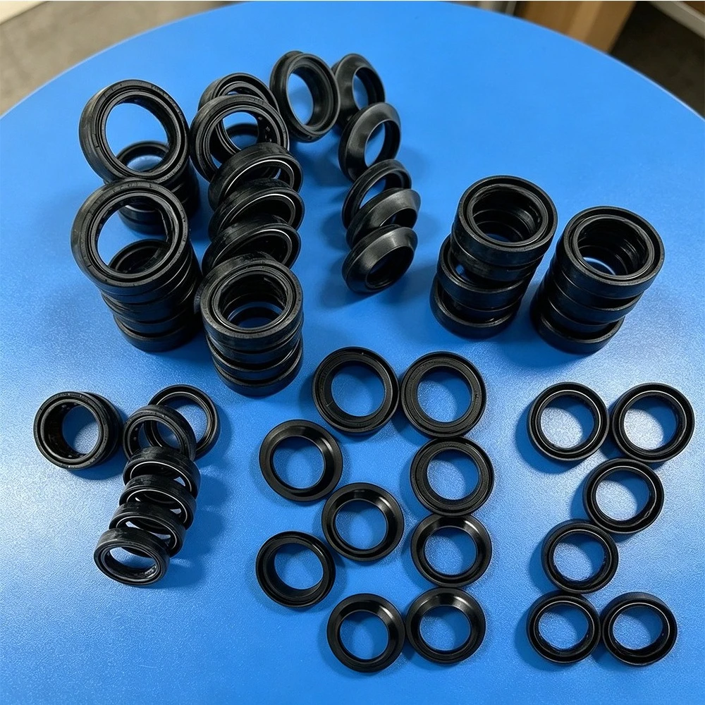 

4/8/16pc 45*57mm 45x57x11 Front Fork Oil Seal Dust Seal for Honda FMX650 CBR600RR CBR900RR CR125R 150R CRF1000L AFRICA TWIN 1000