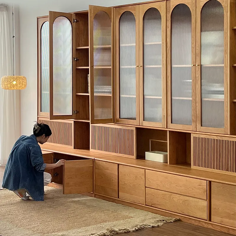 

Книжный шкаф из массива вишневого дерева, стеклянный, на всю стену, в скандинавском минималистичном стиле, для гостиной, элитная мебель, с возможностью индивидуального заказа