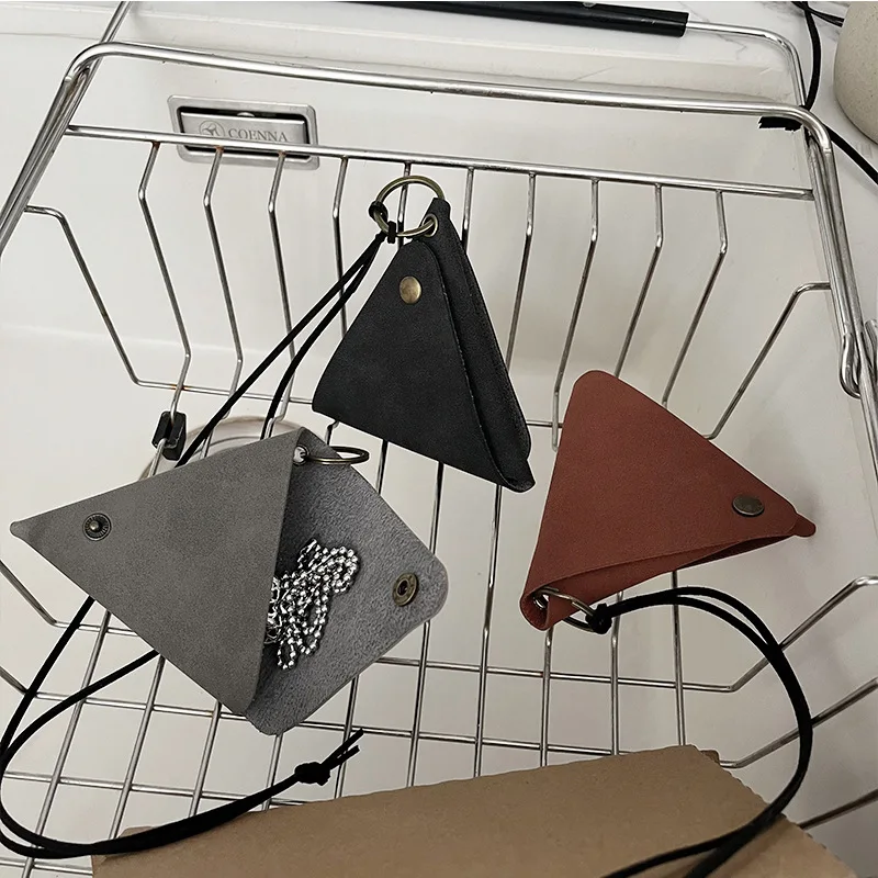 New Fashionable Double Sided Triangle Bag with Hanging Neck Small Bag Made of Suede Minimalist Long Necklace