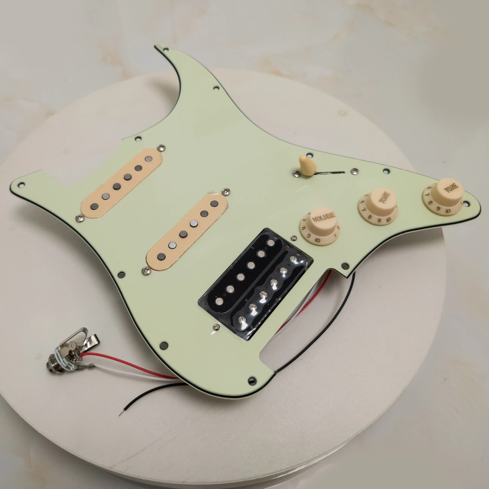 

Prewired Loaded Pickguard with Alnico 5 Humbucker, Kill Switch,Output Mute Switch Kit for ST Electric Guitar Accessories Upgrade