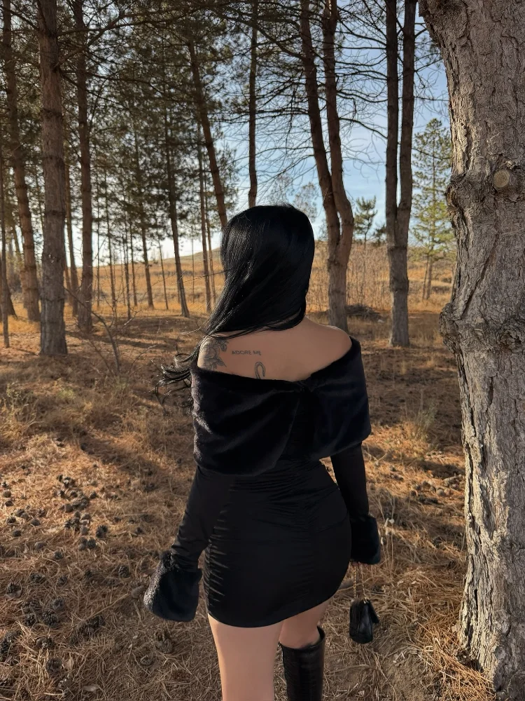 فستان قصير أنيق بكتف واحد مُزين بقطع الفراء بلون واحد للنساء فساتين بخصر كامل وأكمام طويلة للسيدات للحفلات المسائية #3