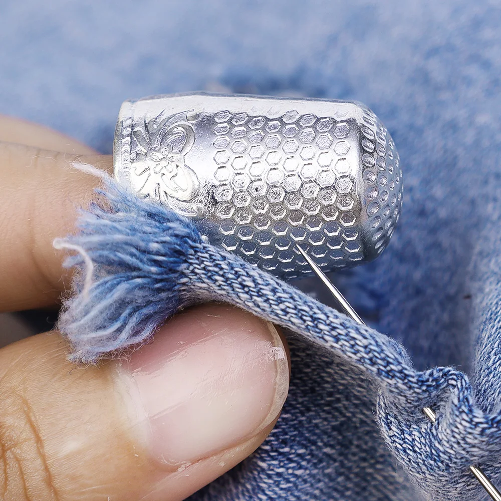 1/10Pcs Metal Sewing Thimble Retro Finger Protector Antique Thimble Ring Handworking Needle Craft Household DIY Sewing Tools