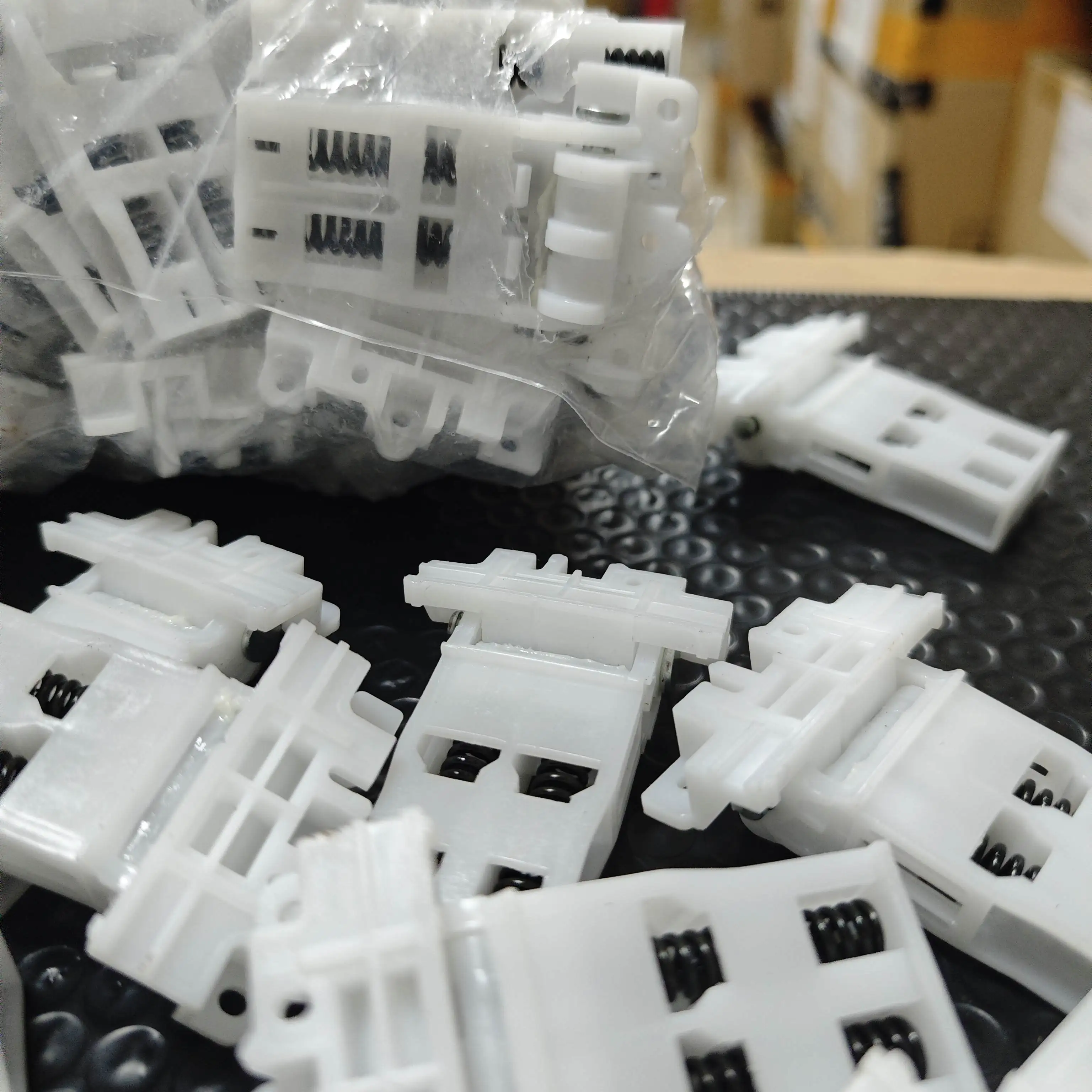 1X Adf Hinge For Sa…