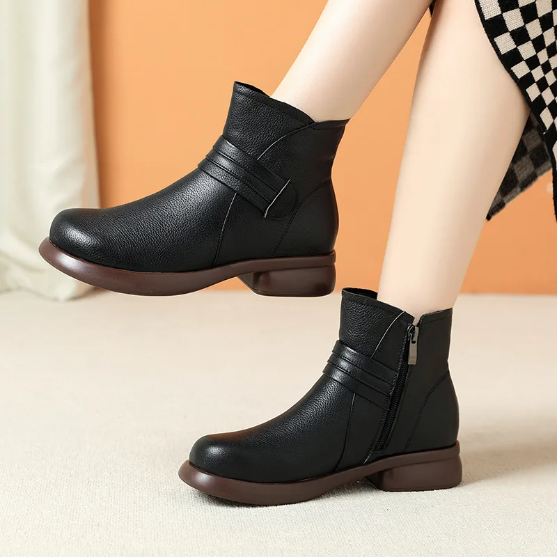 

GKTINOO полусапожки из натуральной кожи, осенне-зимняя теплая плюшевая обувь, нескользящие ботильоны на плоской подошве для мамы, женские ботинки больших размеров