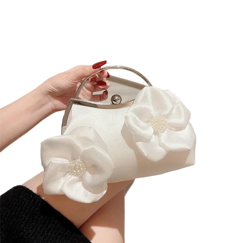 

New Fashion Celebrity Flower Fairy Banquet Handbag Dress Party Cheongsam Dinner Bag Bridesmaid Shoulder Bag Temperament Handbags