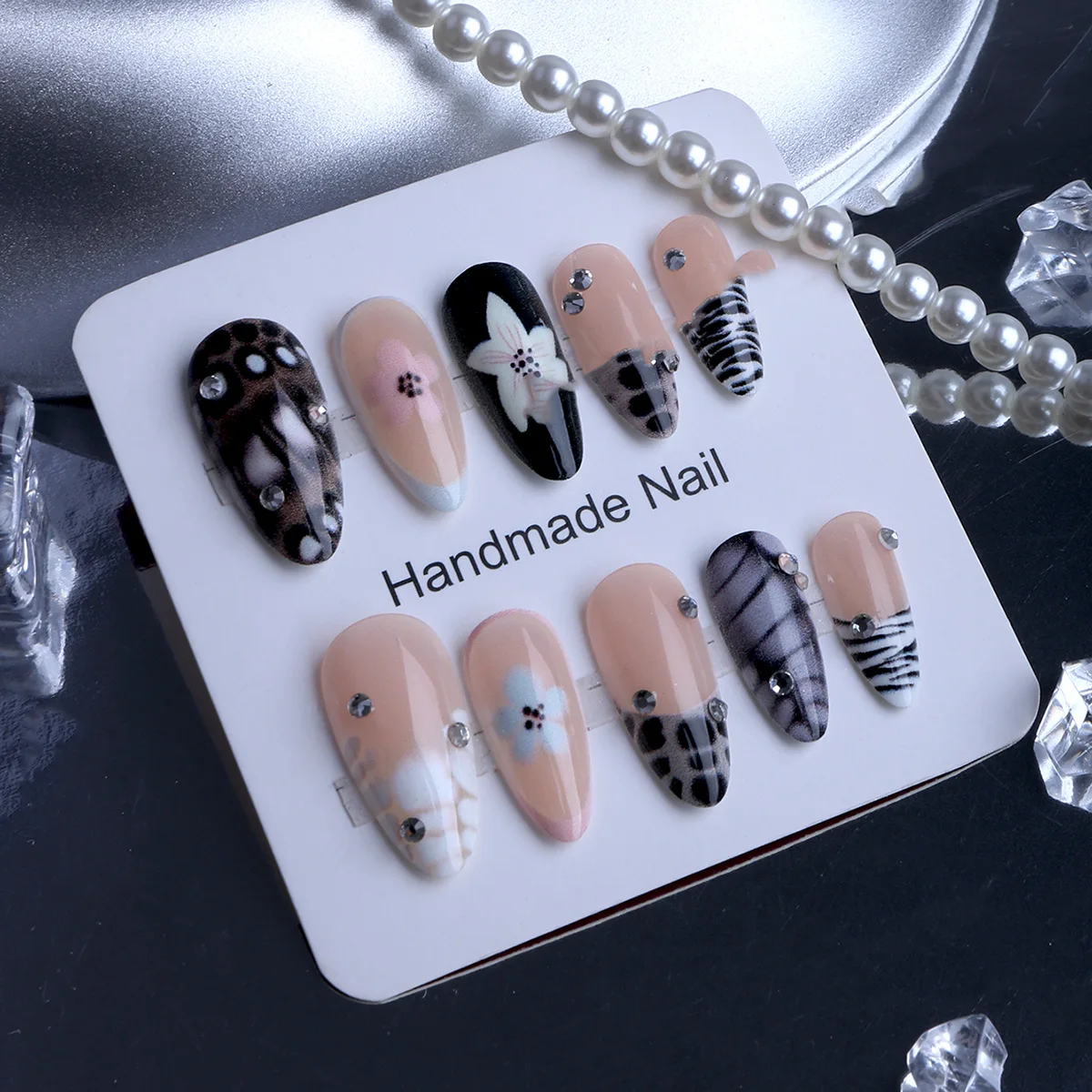 24 قطعة ثلاثية الأبعاد الأزهار الأظافر كاذبة حجر الراين تفاصيل عارية الحيوان طباعة اللوز شكل اضغط على الأظافر منفعل الحلو اليومية مسمار الفن للنساء