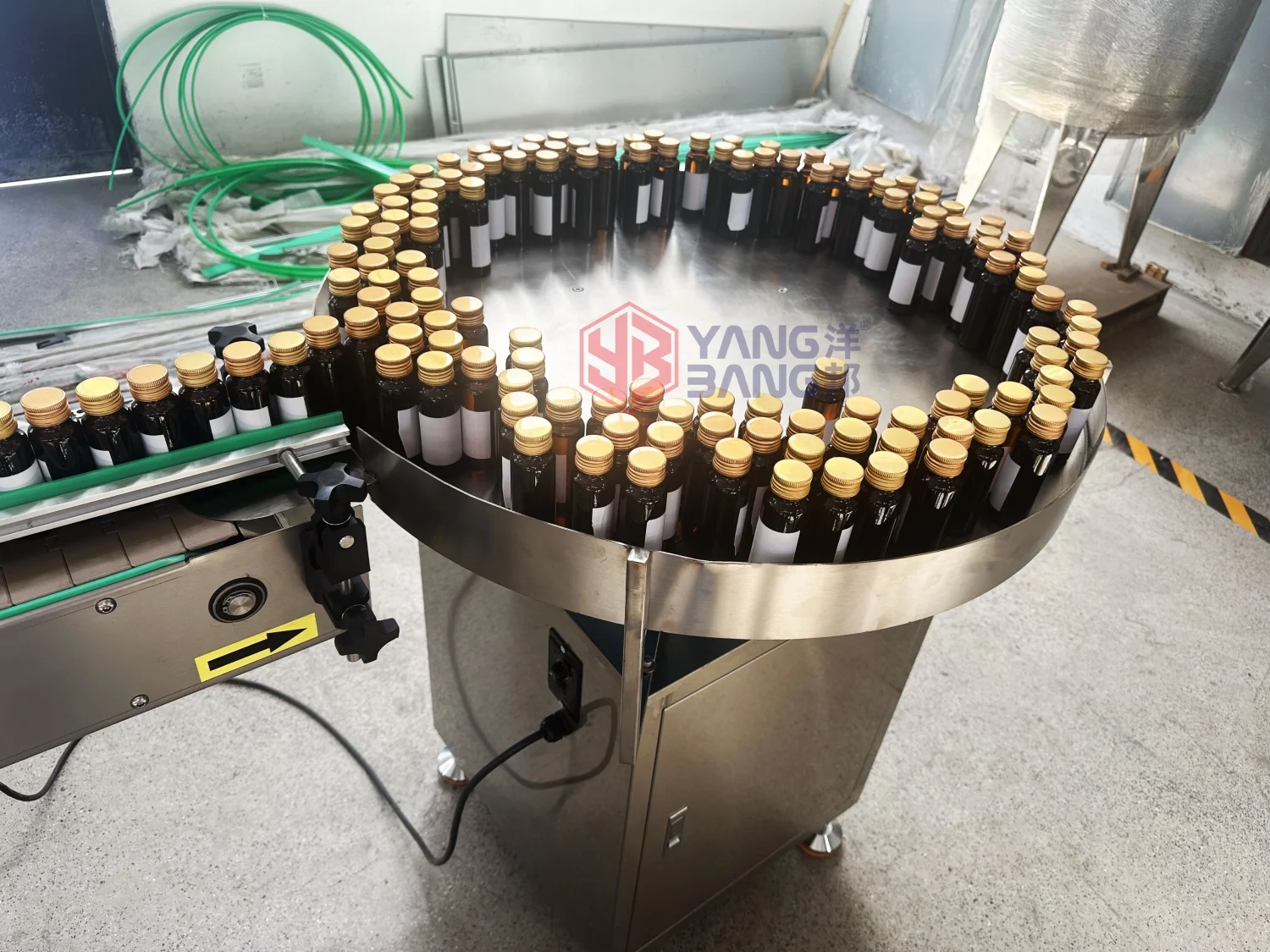 Automatic 50ml 2oz Drink Oil Liquid Essential Oils Energy Shot Bottle Packaging Filling Machine 16 Heads Filling Sealing Machine