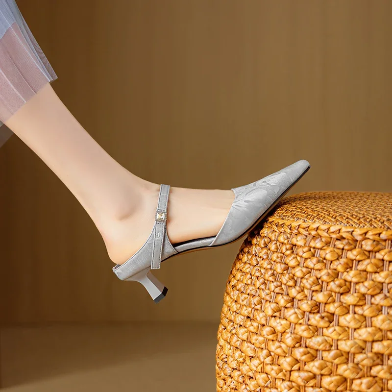 

Новинка 2023 года, летние женские сандалии из натуральной кожи, женская обувь из шелковой воловьей кожи и овчины высотой 22-25 см, модные туфли на высоком каблуке с пряжкой