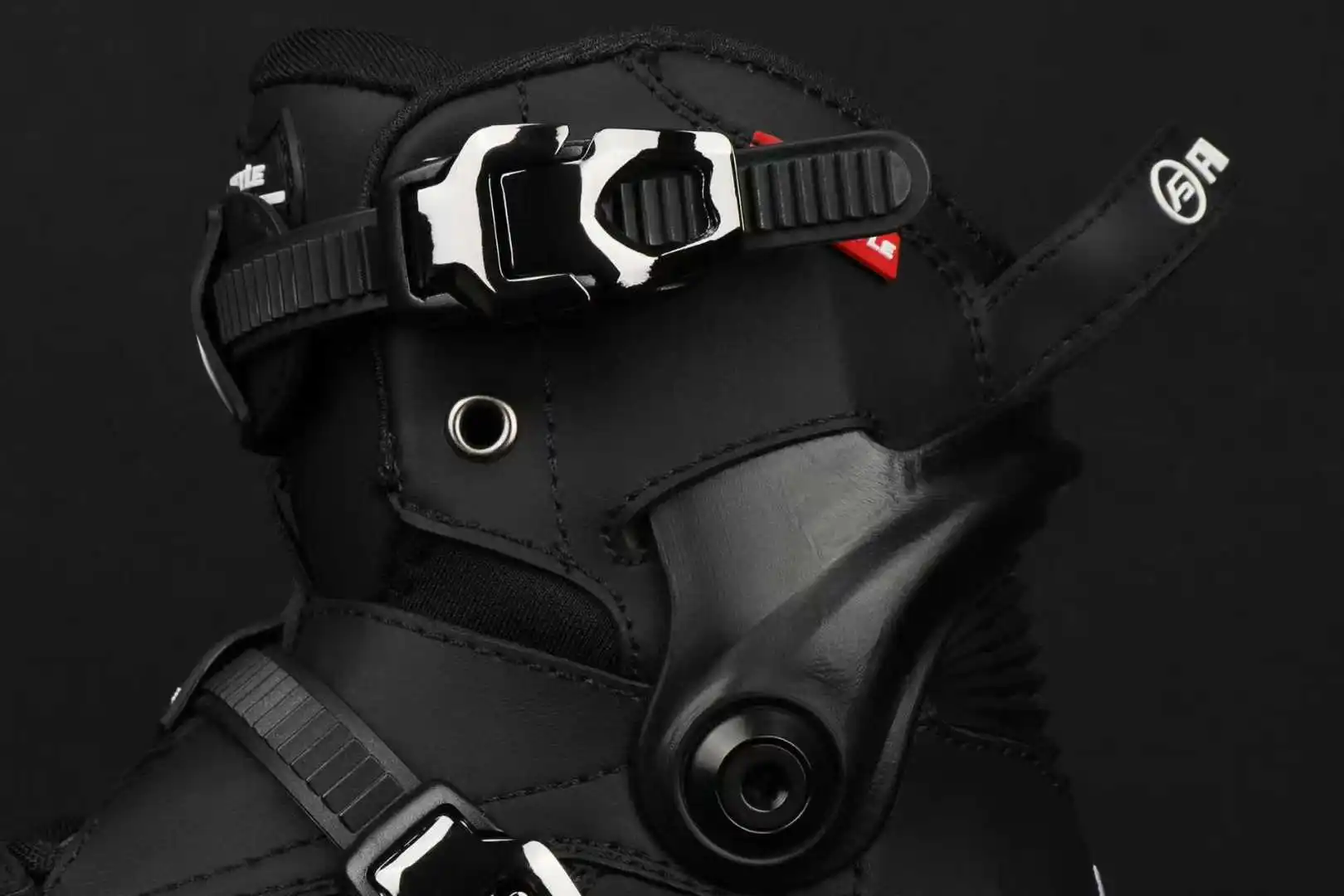Freestyle Kids Carbon Fiber Slalom Inline Skates Adjustable Size 608Z Silent Bearings 85A PU Wheels For Children Boys Girls