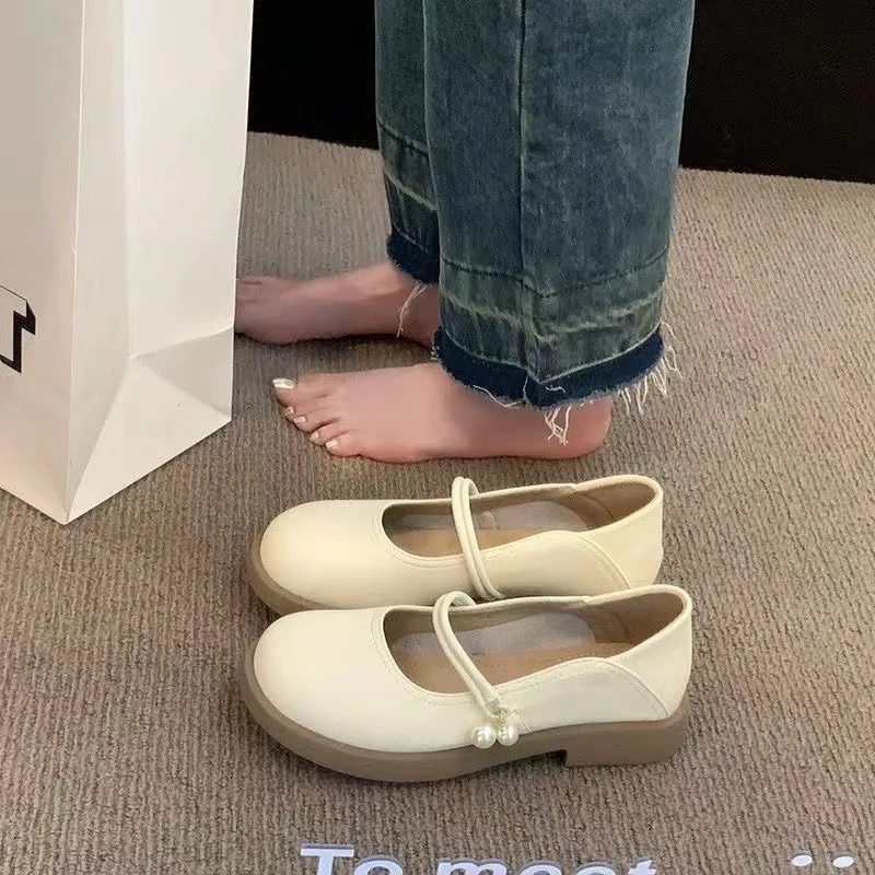 Spring summer simple comfortable single shoe new style gentle casual solid color shallow mouth low order shoes