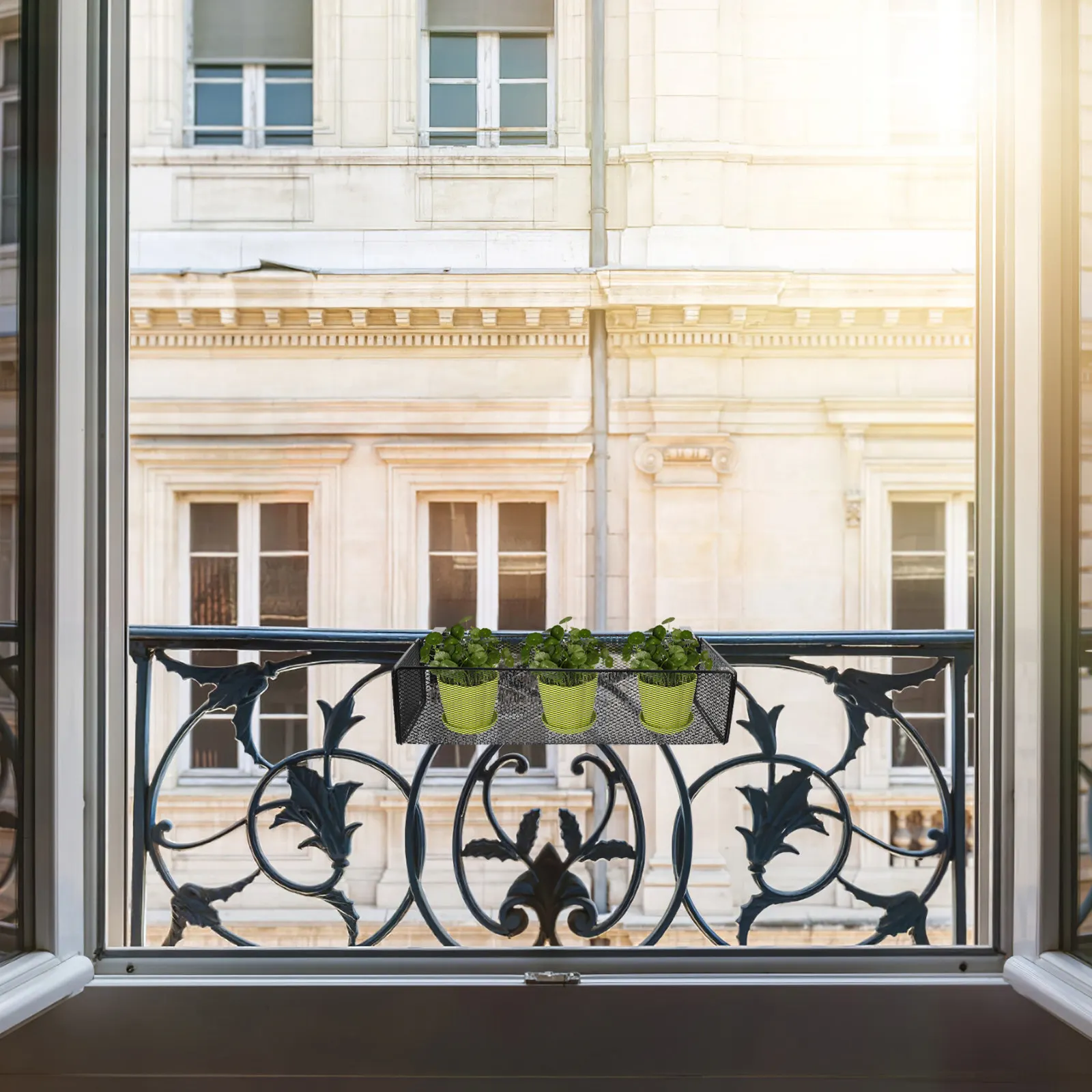 Hanging Balcony Flower Rack Metal Wire Basket Planter Holder Mesh Pot Rack Space-Saving Vertical Garden Plant Display