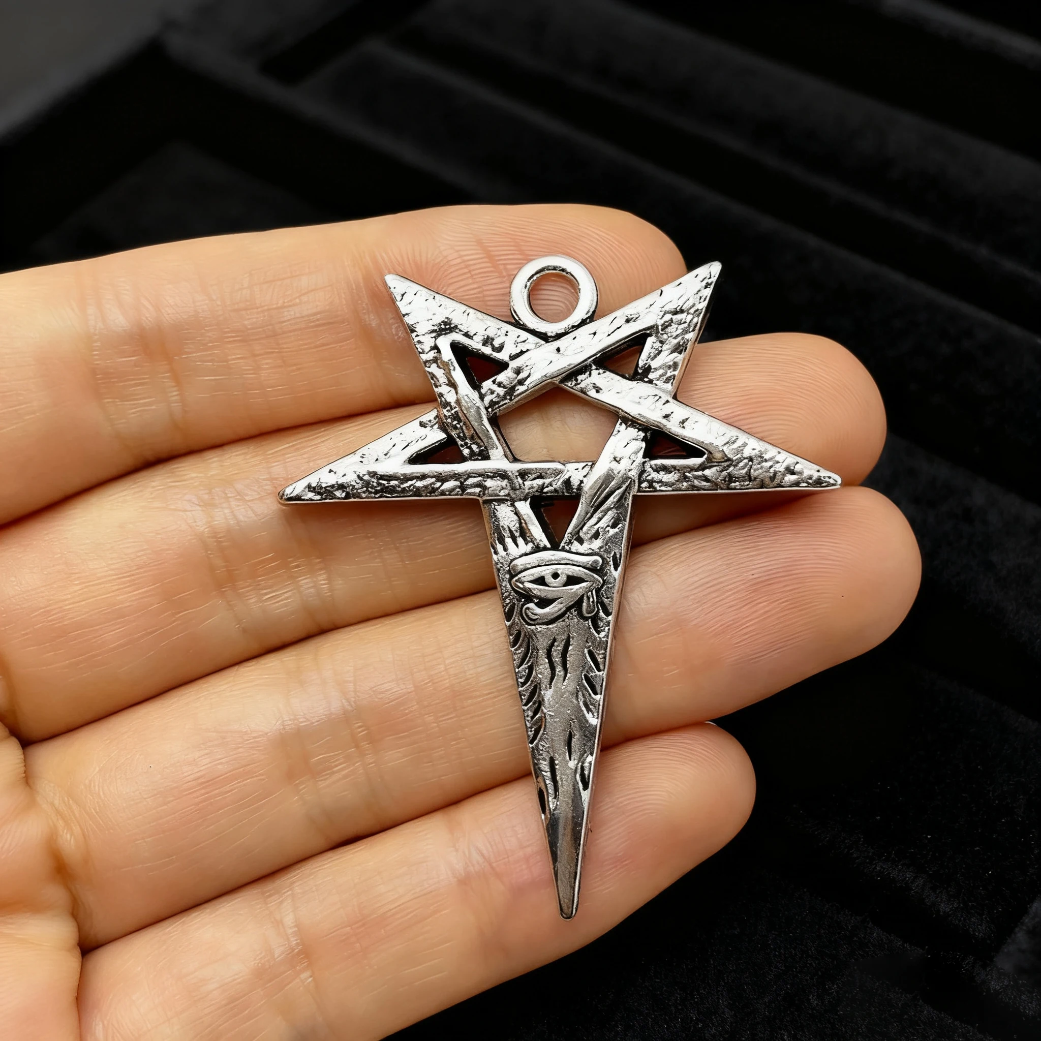 1 piece Creative Viking Devil Eye Pentagram Charm Fashion Mens Pendant Juvenile Gift Jewelry Accessories