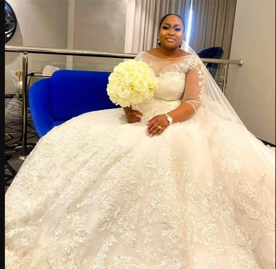 Robe De mariée Vintage personnalisée en dentelle, avec des Appliques, demi-manches, robe De bal