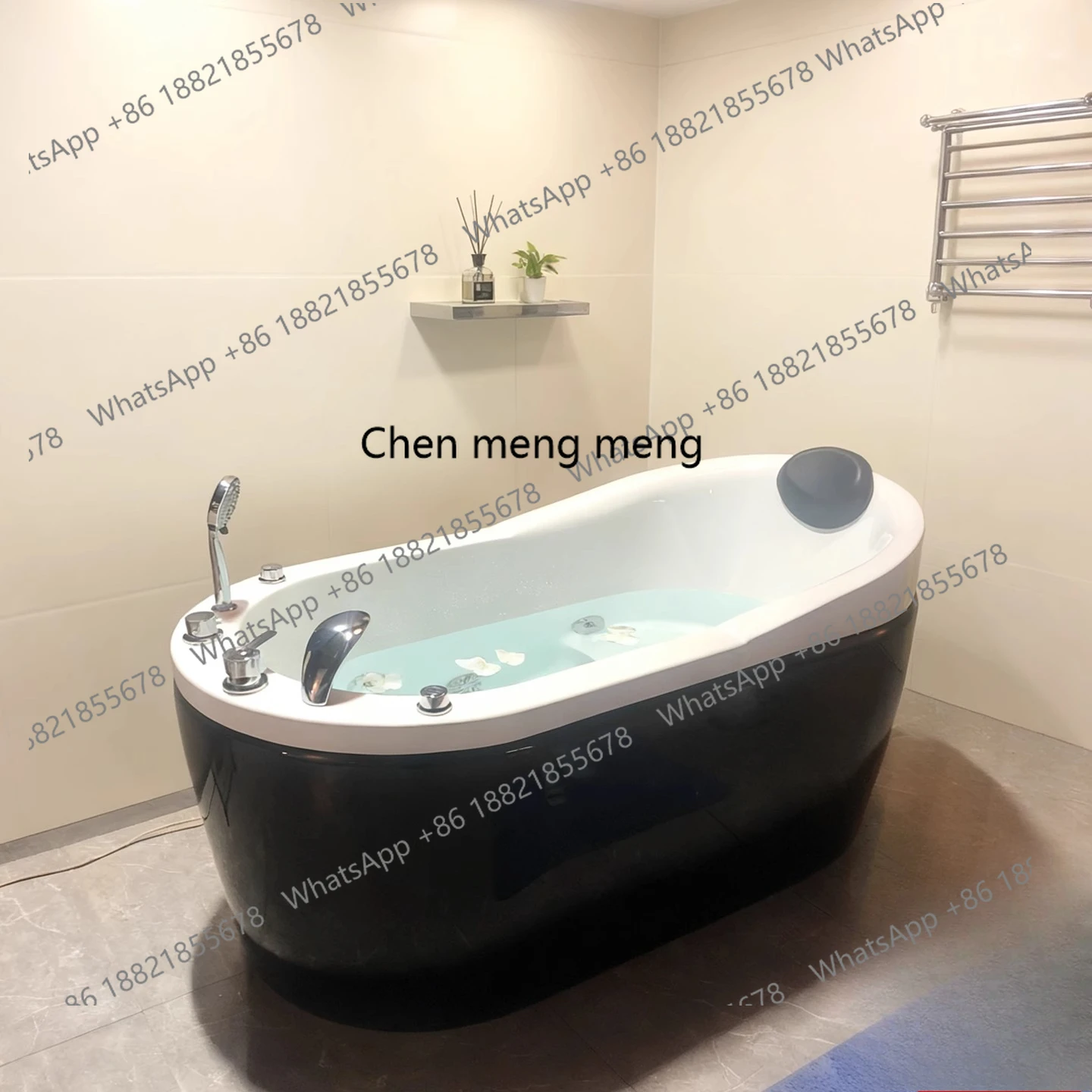 

New, family small apartment, free-standing sitting bathtub, small bathtub