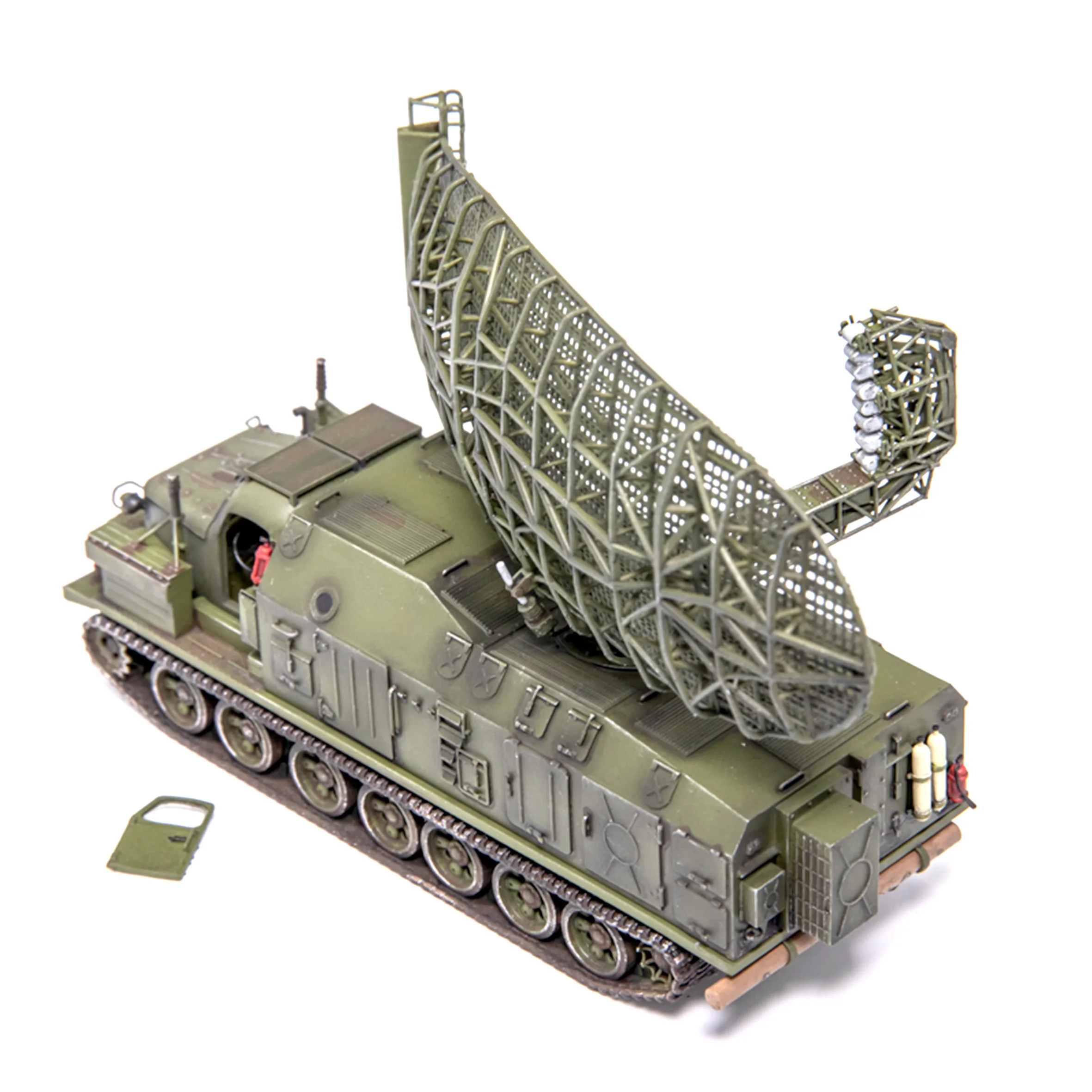 1/72 AM P-40/1S12 long track S-band search radar model (including drive assembly) Finished product model