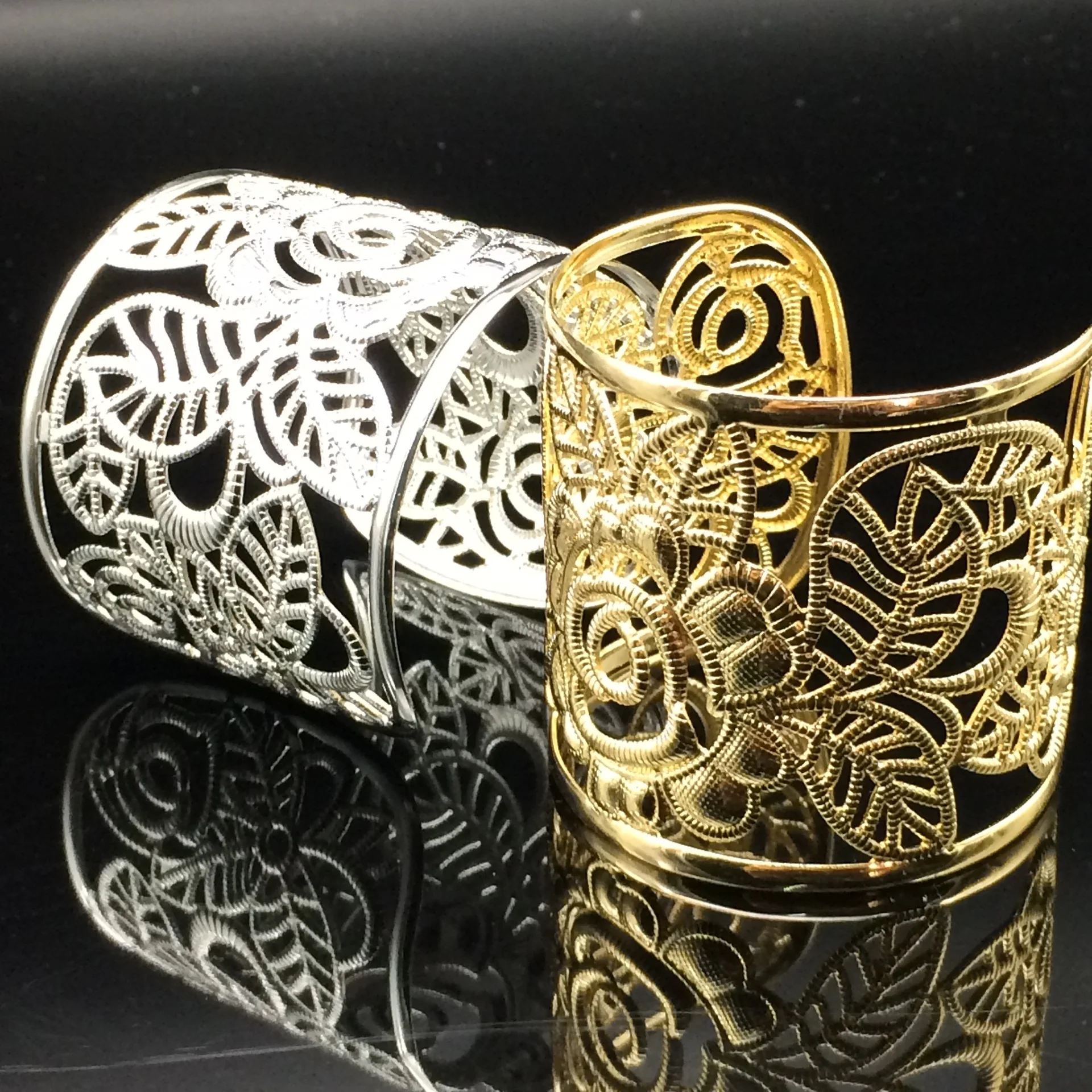 Gold Silver Color Hollow Wide Cuff Bracelets Bangles For Women Men Punk Geometric Alloy Open Big Bangle Bracelet Fashion Jewelry