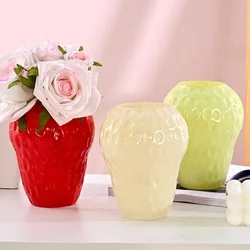 Creative Red Strawberry Ceramic Vase Ancient Hydroponic Flower Arrangement Living Room Decoration and Ornaments