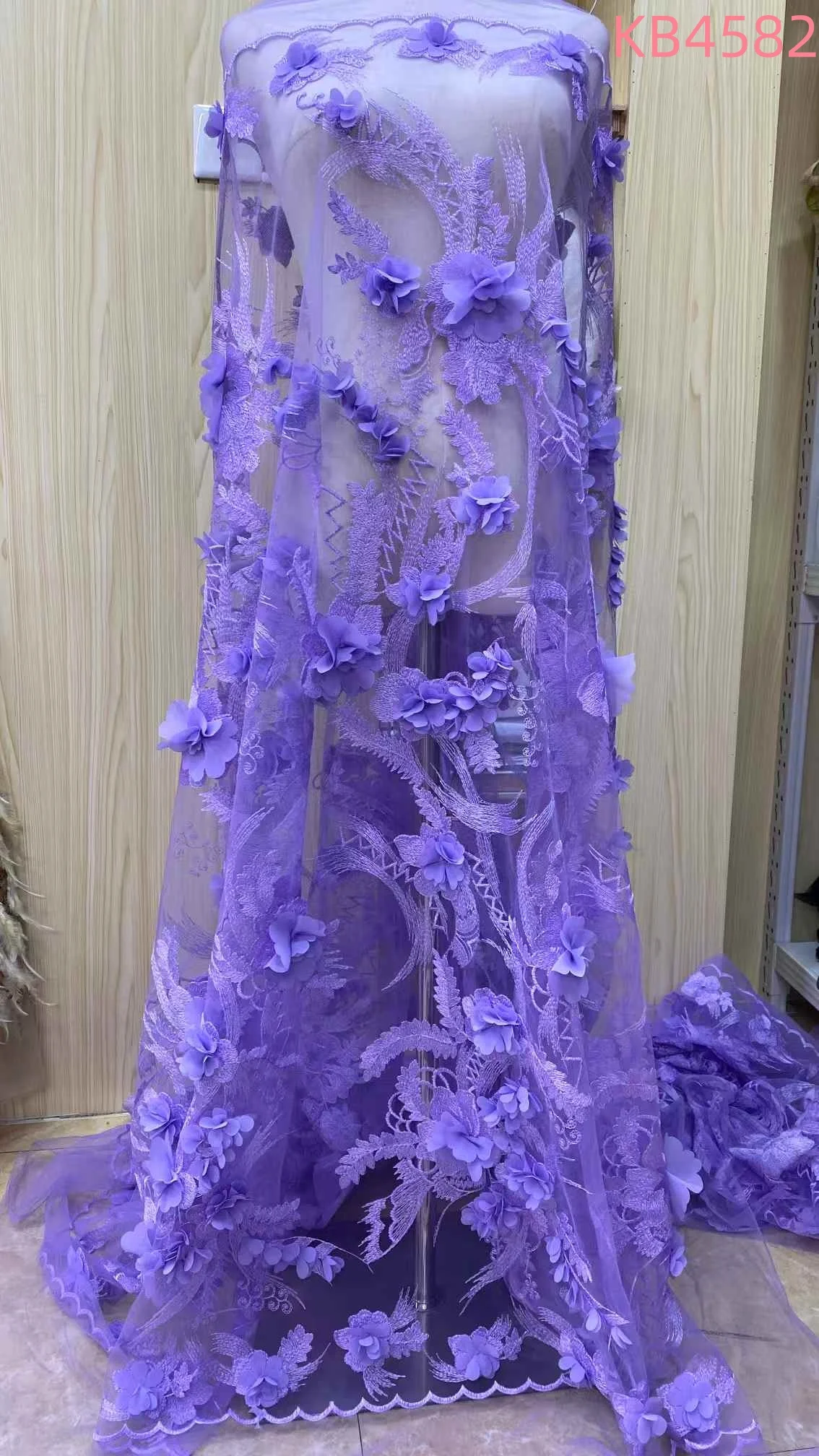 2025 3d Bunga Renda Kain Manik-manik Renda Bordir Nigeria Gaun Pesta Pernikahan Afrika 3d Bunga Tulle Renda untuk Jahit KB4582