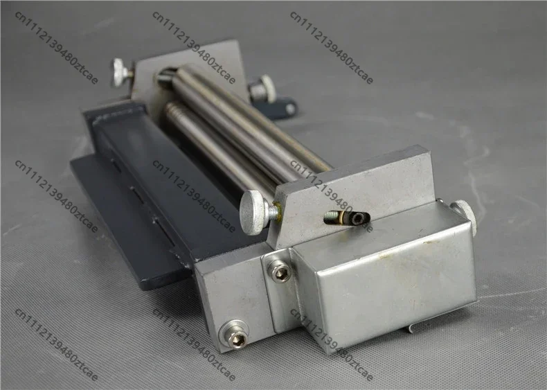 

Desktop Manual Plate Rolling Machine, Hand Crank Metal Plate Bender, Round Tube Roller Forming Heavy Duty Manual Bending