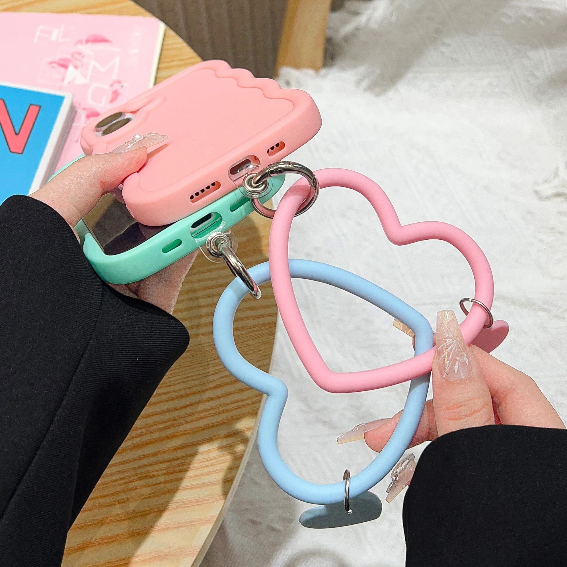 Новый силиконовый браслет Love, чехол для мобильного телефона, аксессуары, модный ремешок для мобильного телефона, мягкий анти-потерянный орнамент на запястье, универсальный