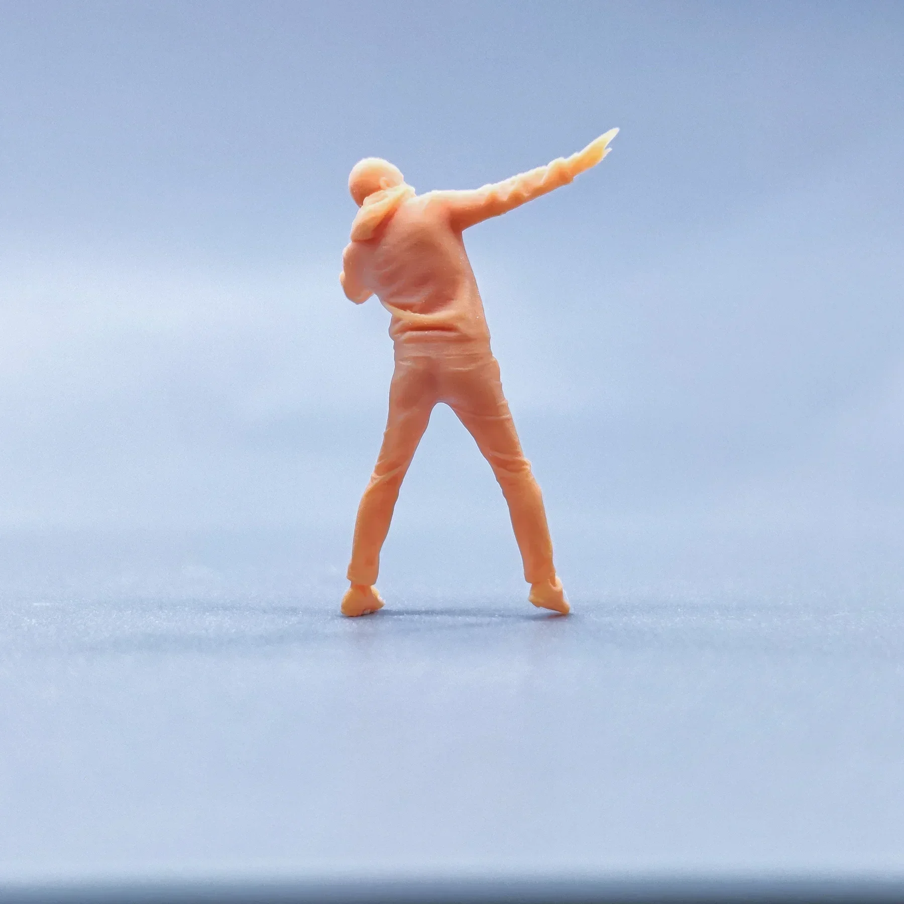 1/87 1/64 1/43 ตุ๊กตารุ่นเรซิ่น Man with A Victory Gesture Unสี Miniatures Diorama มือวาด S435