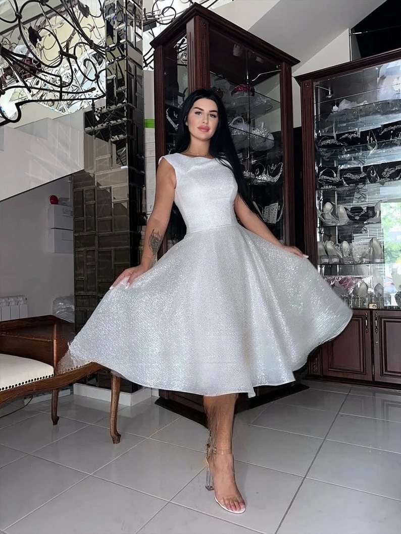 Kurzes, knielanges Hochzeitskleid, minimalistisches Elopement-Glitzer, bescheidenes, schlichtes Hochzeitskleid, Braut-Hochzeitskleider für Frauen, Braut