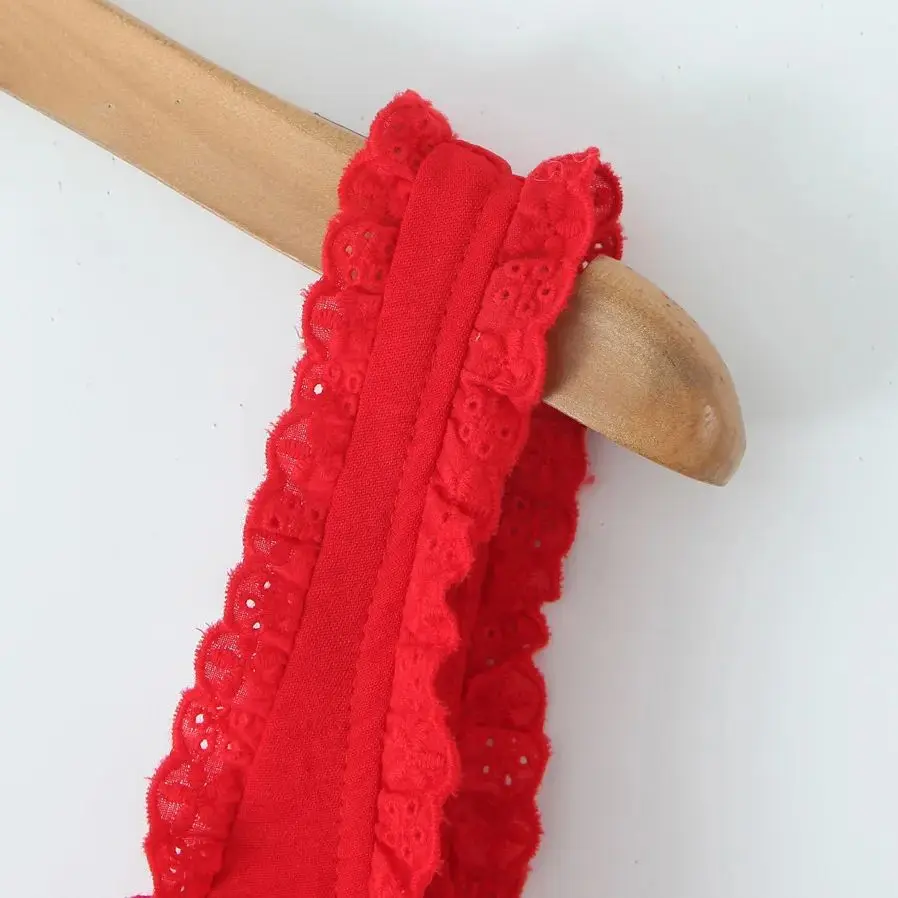 2025 เซ็กซี่สีแดงเปิดปุ่ม Colla Spliced ลูกไม้สายคล้องคอมินิชุดต่ําเอวไม้หู Hem ผู้หญิงแขนกุดฤดูร้อน Robe