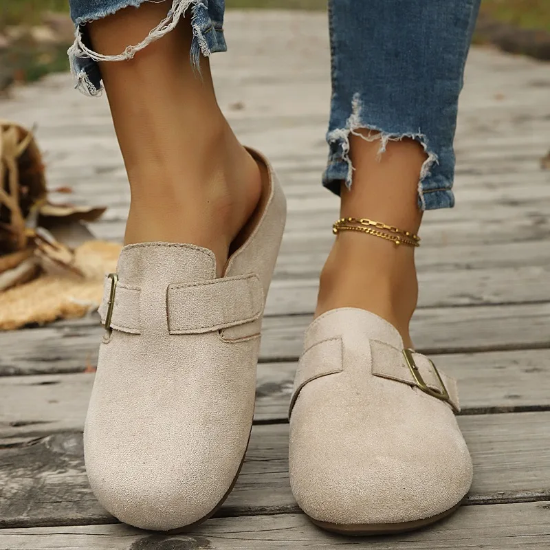 New Women Slippers 2026 Summer Fashion Flat Sandals Women Casual Non-slip Comfortable Anti-elastic Skin Buckle Decoration Shoes