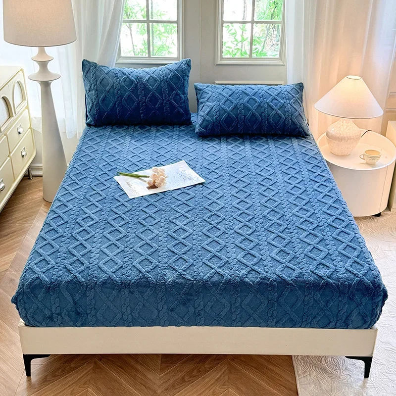 Coral Velvet Bedsheet Bedspread Milk Velvet Mattress Protective Cover Winter Plush Insulation Bedspread Single Queen King Size