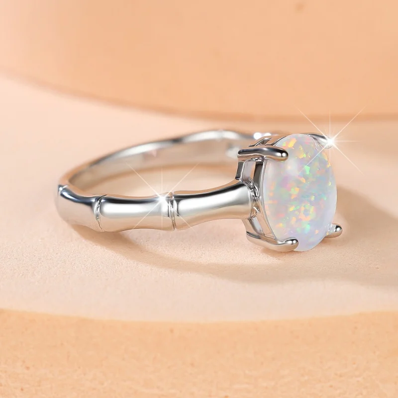 European and American Minimalist Bamboo Knot Patterned Australian Treasure Ring, Sparkling Oval Light Luxury Banquet Accessory