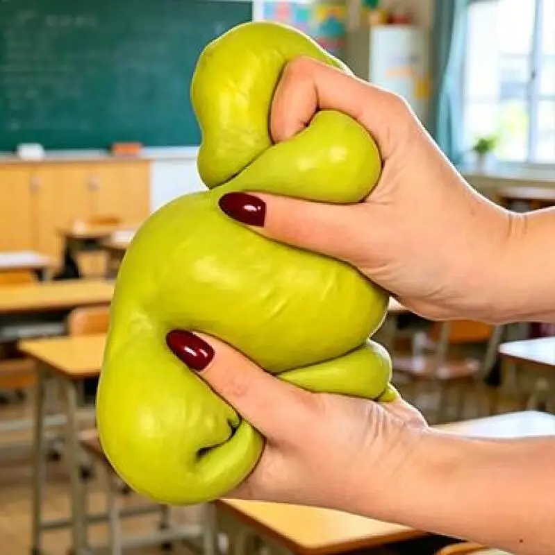 1Pc Cucumber Shaped Squeezed Toy Creatively Gift for Kid Adult Sensory Playful Toy Realistic Interesting Decompression Toy view 6