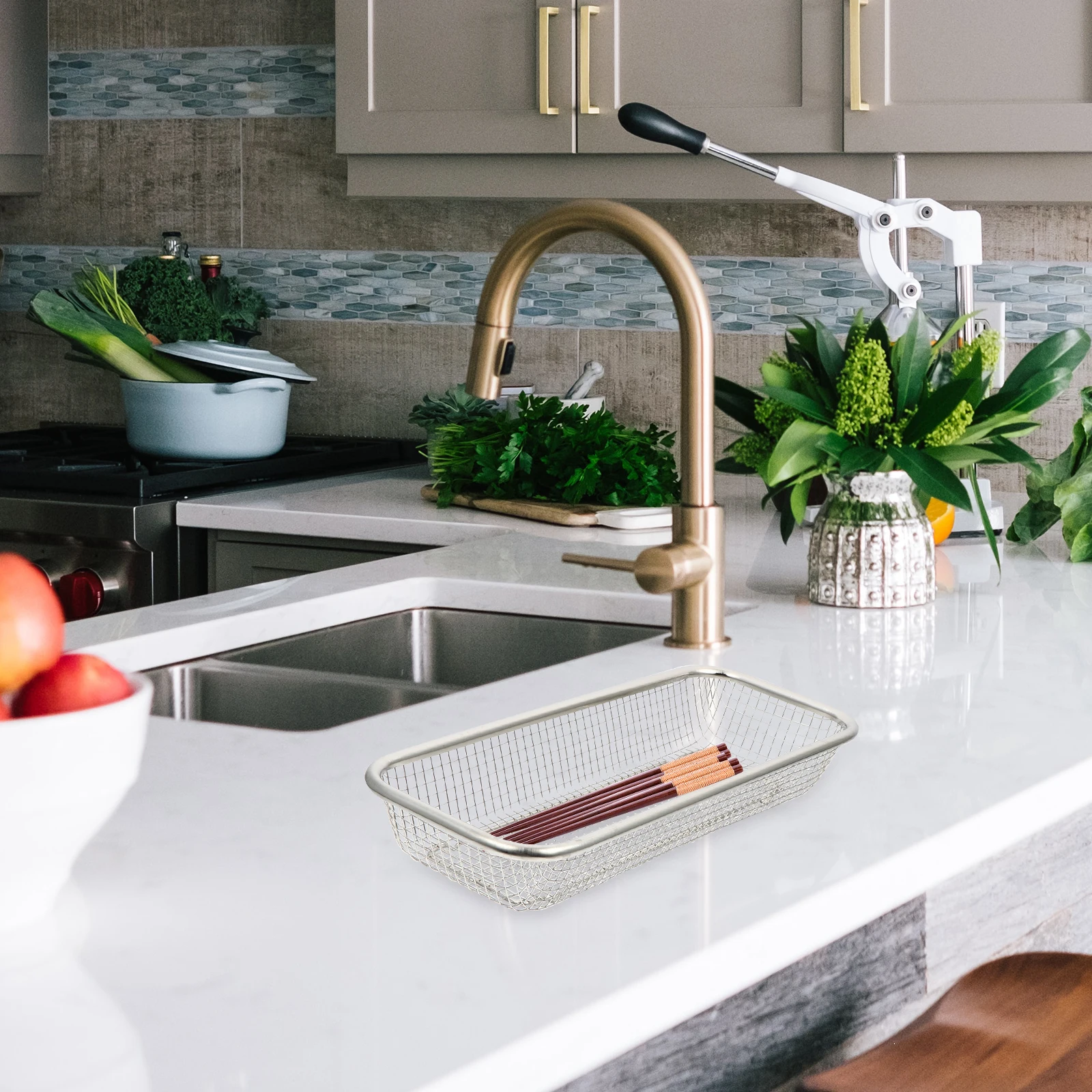 

Stainless Steel Basket for Kitchen Multi Holes Mesh Fruit Vegetable Drying Rack Kitchen Supplies Utensil Storage