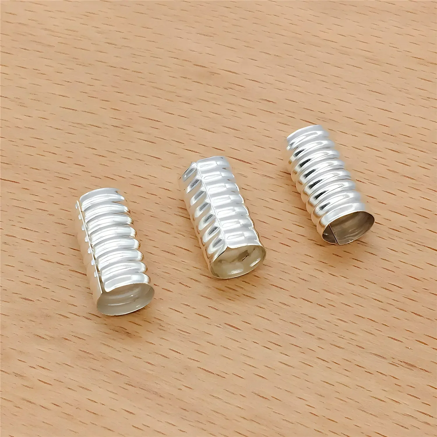 100 ชิ้น/ล็อตดินสอทองเงินผมแหวนโลหะสําหรับ Dreadlocks Braiding Hole Micro แหวนเครื่องประดับผมสําหรับ Braids