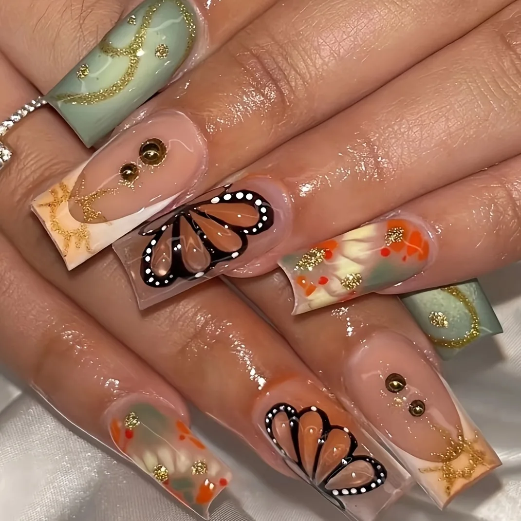 24 stuks middellange vierkante Franse pers op nepnagels 3D gouden textuur hart kunstnagels glanzende poeder parel afneembare manicure tips