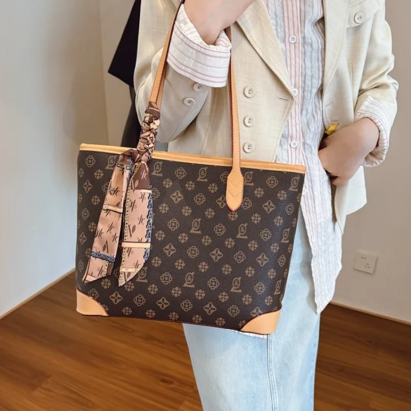 

Minimalist Elegant Diaper Bag Women Leather Tote Messenger Bag Casual Simple Unique Leisure Luxury Brand Commuter