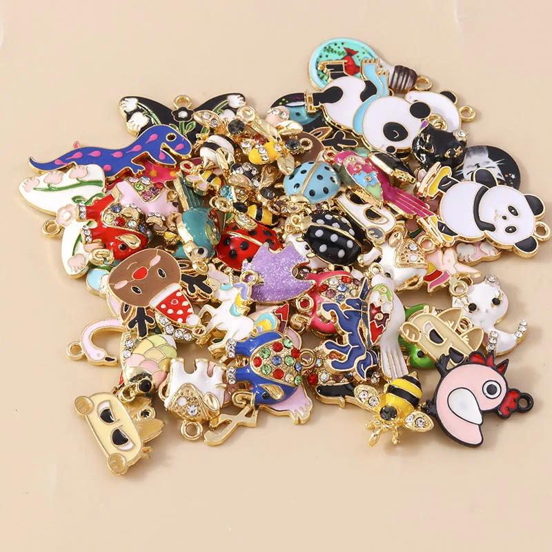 Leslie 10pcs/lot Mixed New Cute Butterfly Ladybug Charms Unicorn Panda Elephant Bird Fish Cat Pendants for Neckalce Bracelet