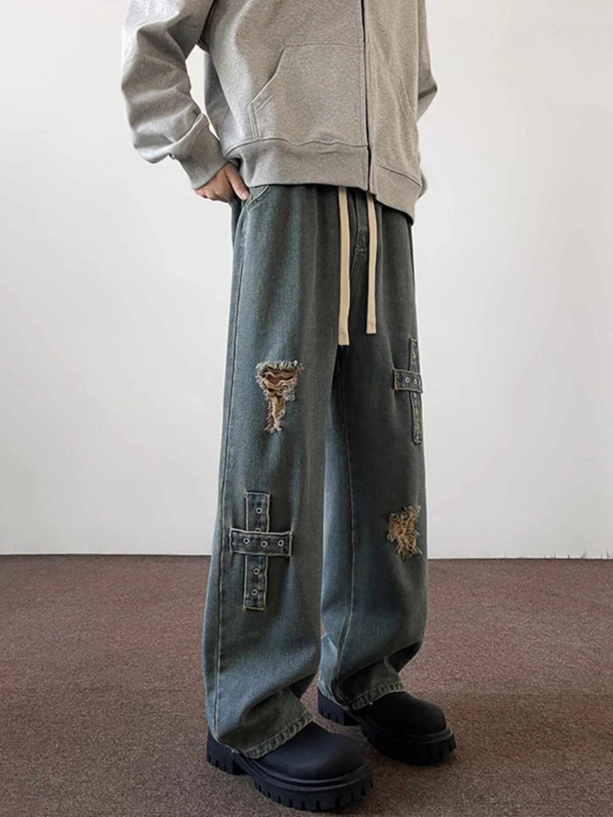 

Men's Distred Denim Jeans High Street Faion Design Spring Autumn Wear Micro Flare Pants Straight Cut Durable