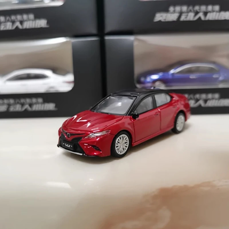 Diecast 1:64 Scale Eighth Generation CAMRY Alloy Car Model Finished Product Simulation Toy Static Model Ornament