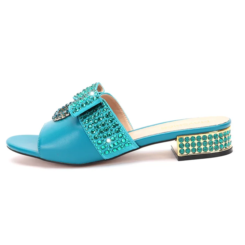 Zapatillas De fondo plano con diamantes De viento, moda De talla grande, cristal, diamantes calientes, tacón alto, banquete De boda, Bolsos De Mujer Tendencia