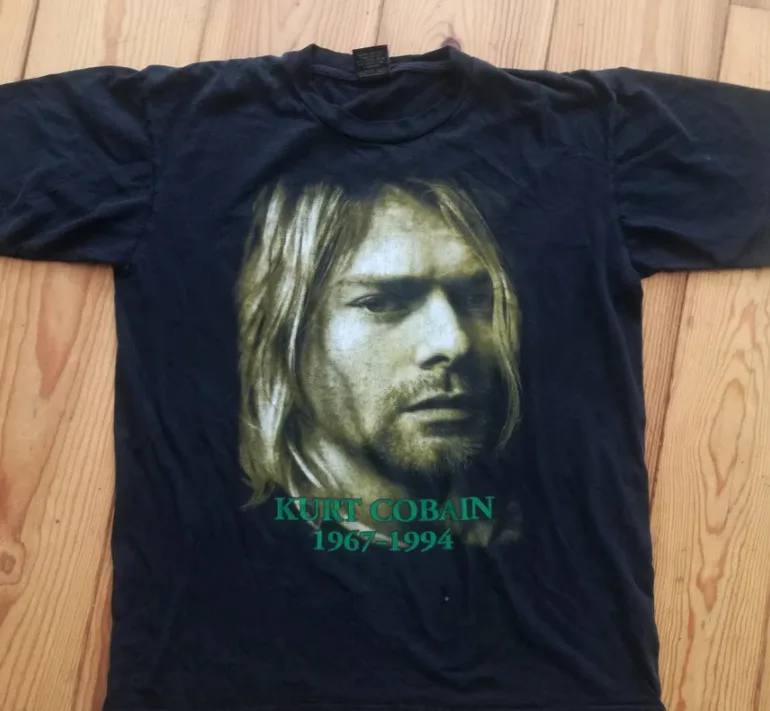 

Vintage Memorial Kurt Cobain 1967-1994 Shirt Double Sides Unisex S-5Xl