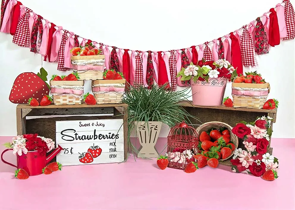 ربيع جديد الفراولة متجر خلفيات للتصوير الفوتوغرافي بالونات ملونة باب ديكور الأطفال حفلة عيد ميلاد سعيد خلفية الصورة