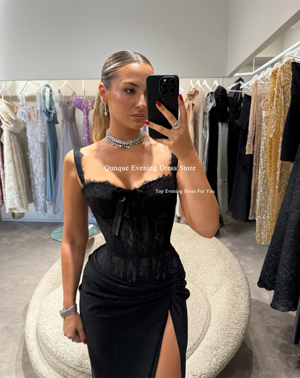 Qunque Sexy Spaghettiträger Meerjungfrau Abendkleider Beinschlitz Spitze Schatz Ballkleider Schwarz Promi-Abschlussballkleider Maßgeschneidert