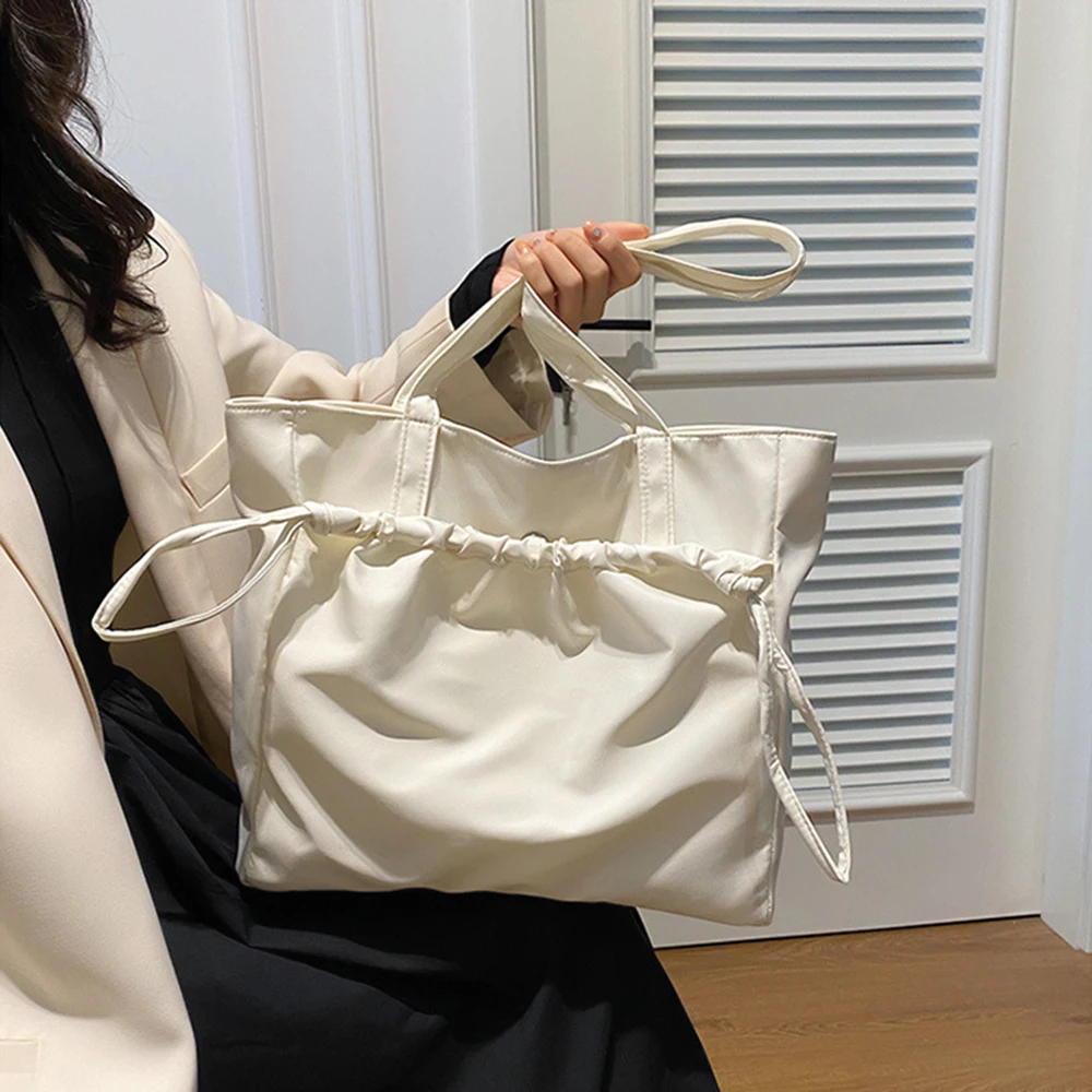 Women Drawstring Tote Bag Multi-Pocket Nylon Shoulder Bag Large Capacity Underarm Bag Casual Satchel Bag Commuting Bag 2024