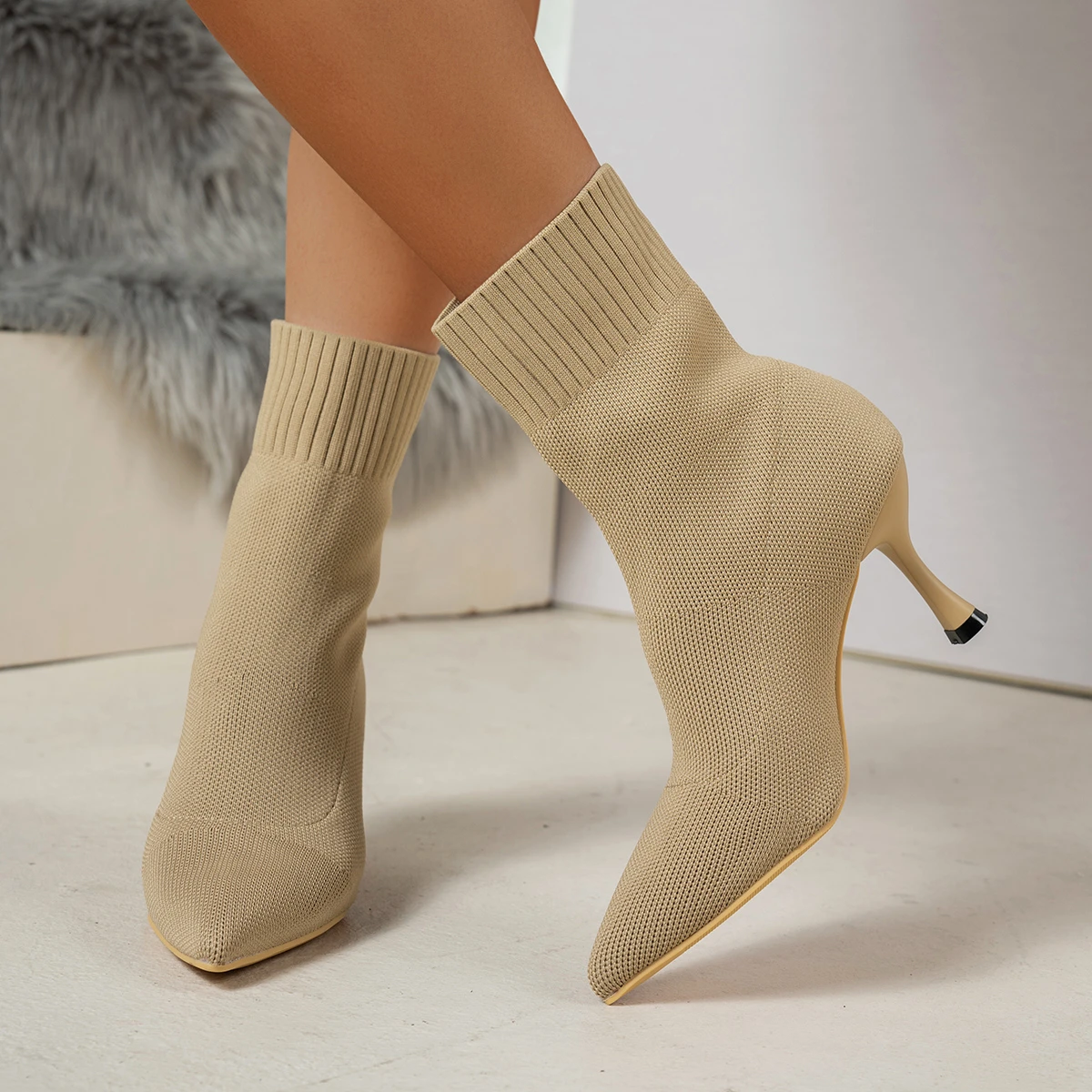Spring and Autumn Women's Woven Breathable High Heel Ankle Boots 2026 New Slip-On Stretch Fabric Comfortable Short Boots